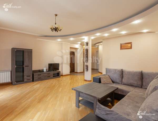 2-senyakanoc-bnakaran-vacharq-Yerevan-Center