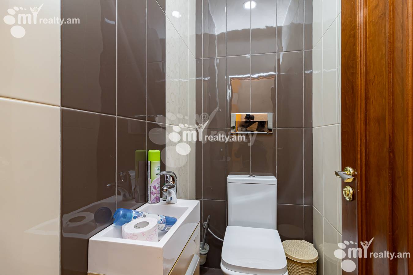 3 bedroom apartment for sale M.Khorenatsi St, Center Yerevan, 152282