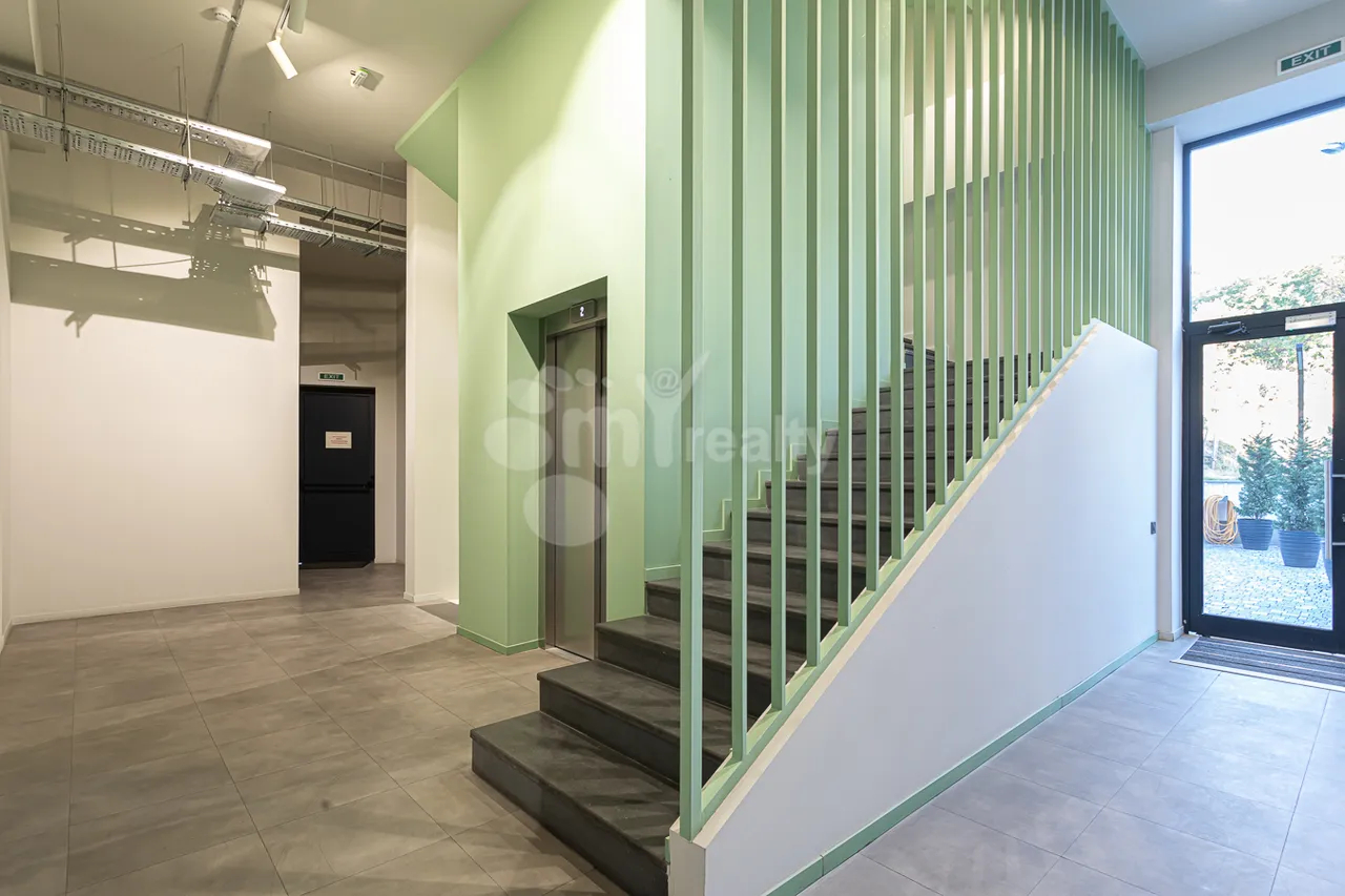 Commercial for rent خیابان میاسنیکیان, مرکز شهر ایروان, 157361