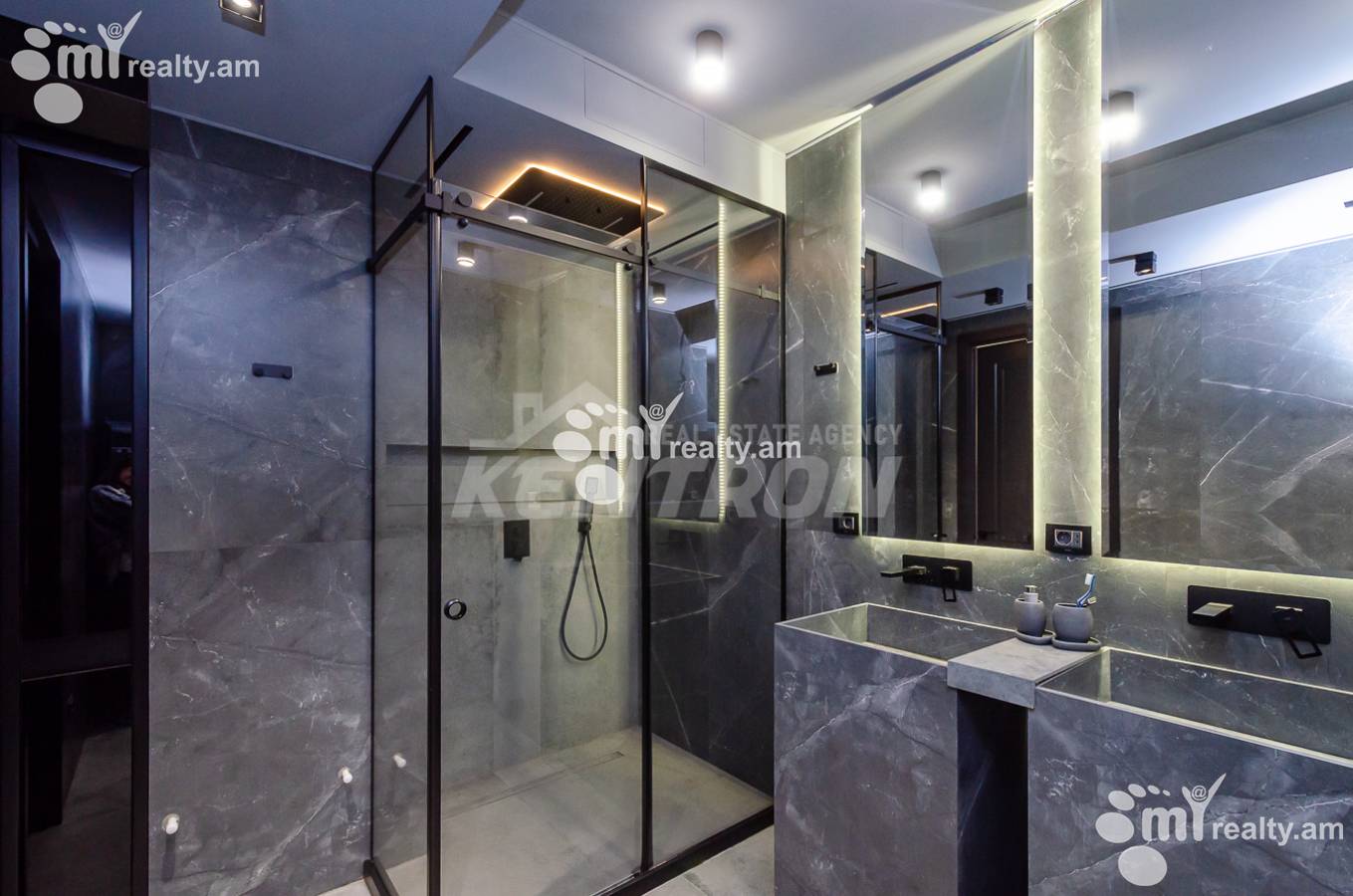 3 bedroom apartment for sale Paronyan St, Center Yerevan, 155557
