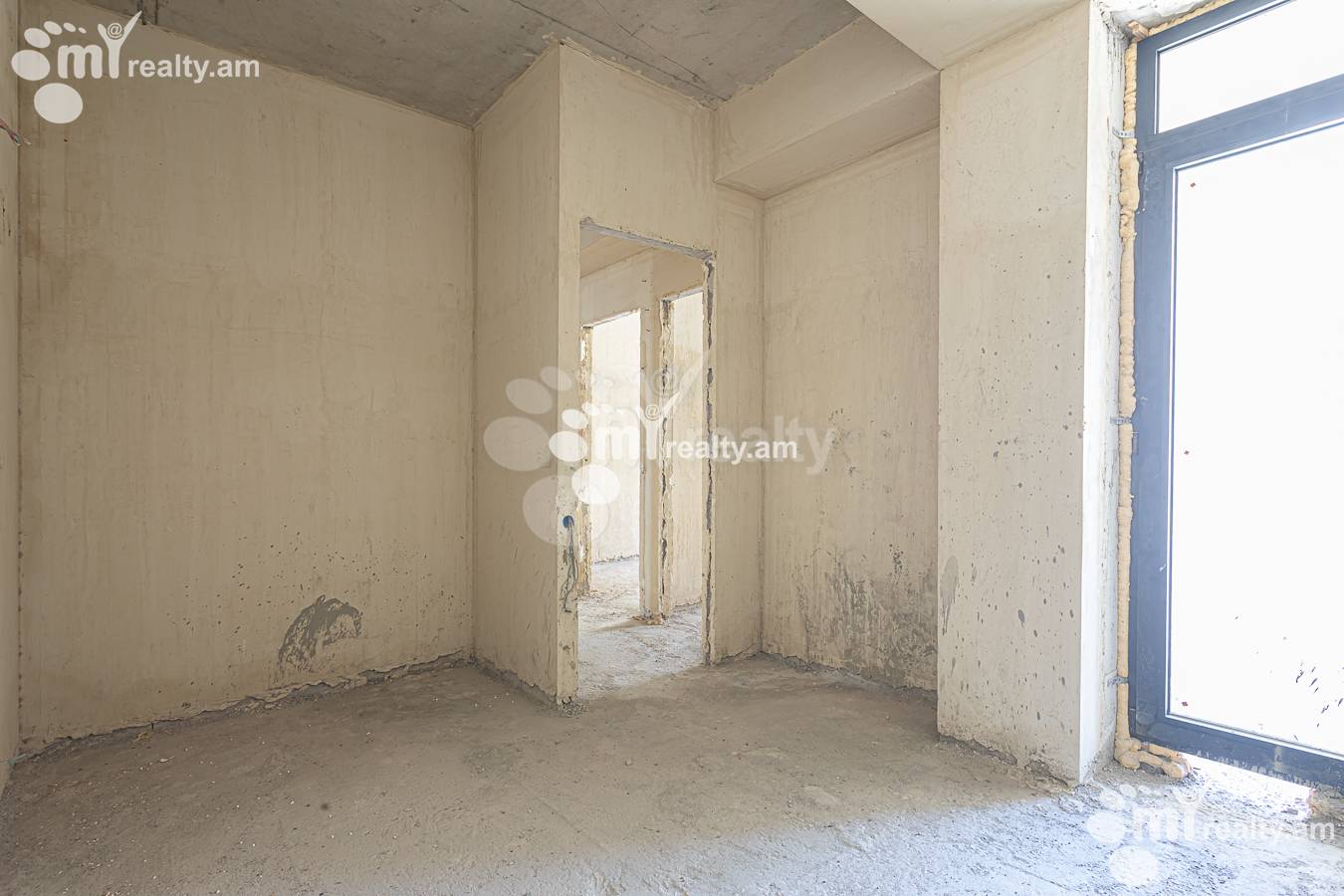 4 սենյականոց բնակարան  Անտառային փող, Կենտրոն Երևան, 157016