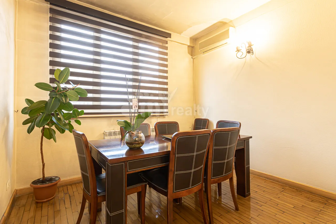 5 bedroom apartment for sale Hr.Kochar St, Arabkir Yerevan, 158249