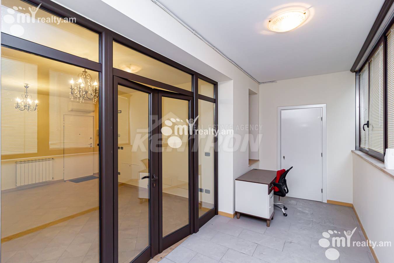 3 bedroom apartment for rent Vazgen Sargsyan St, Center Yerevan, 153246