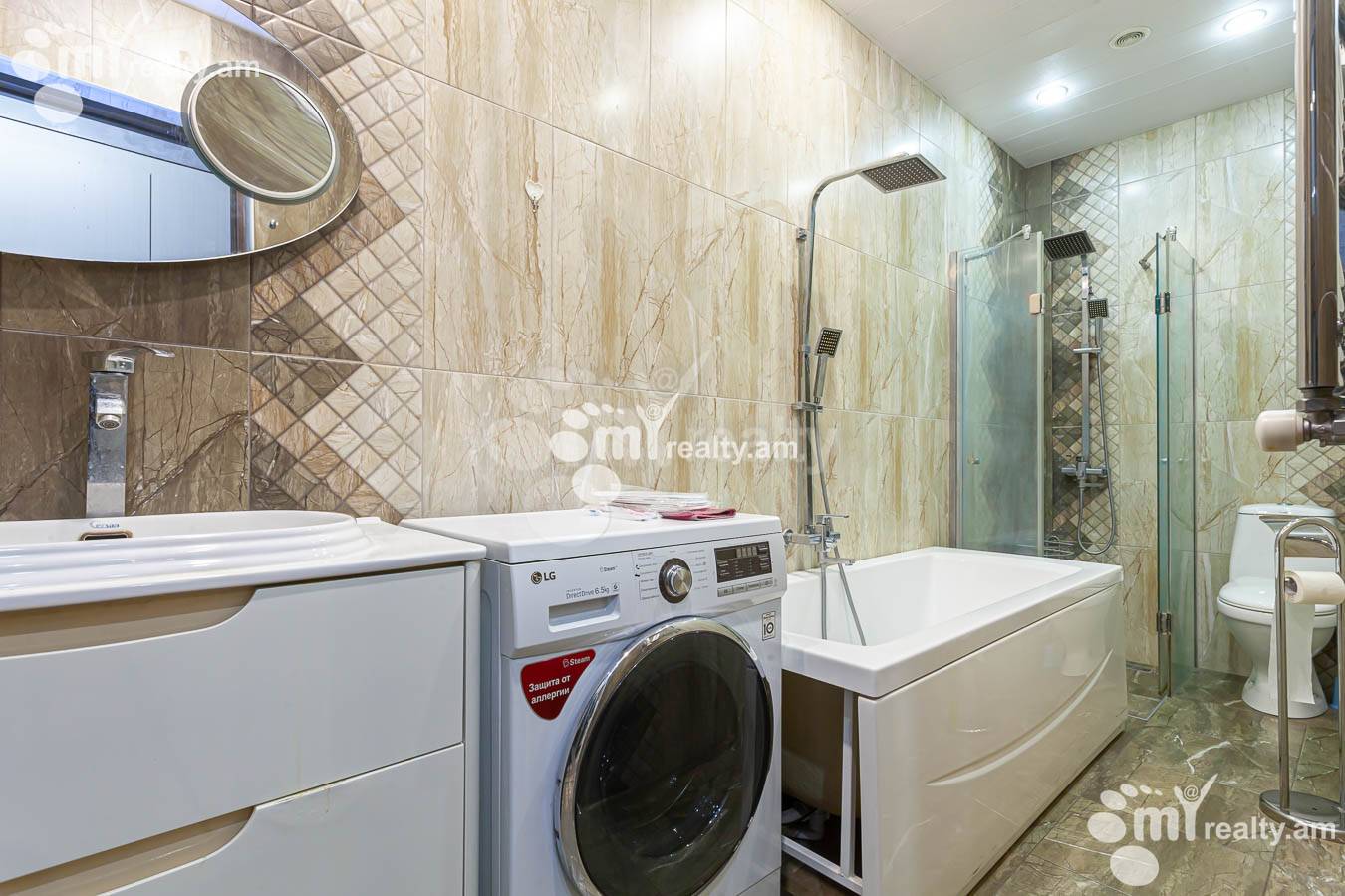 3 bedroom apartment for rent Mashtots Ave, Center Yerevan, 152987