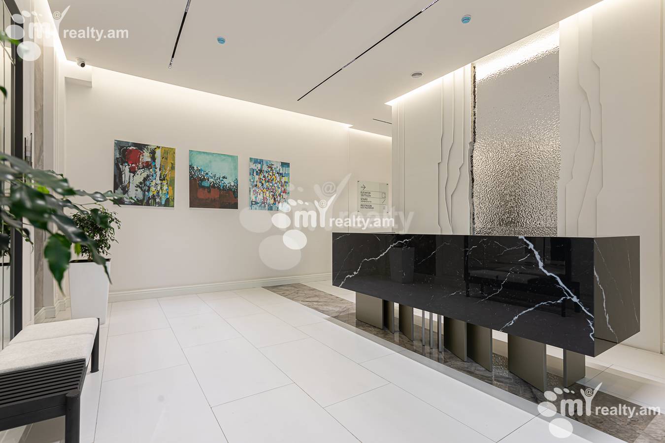 3 bedroom apartment for sale خیابان آرشاکونیاک, مرکز شهر ایروان, 156380