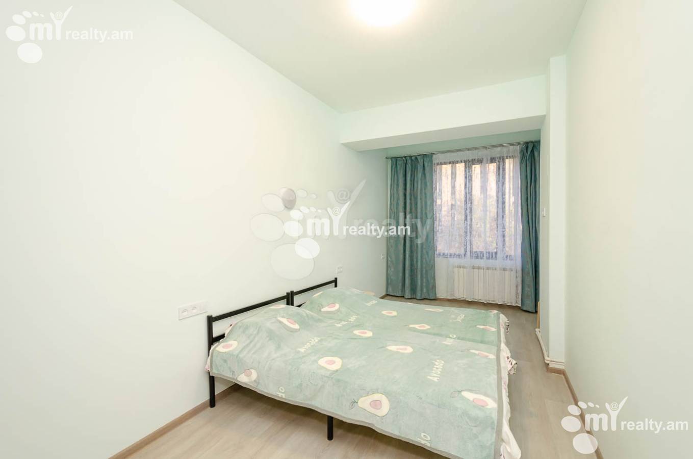 2 bedroom apartment for sale خیابان چارِنتس, مرکز شهر ایروان, 142307