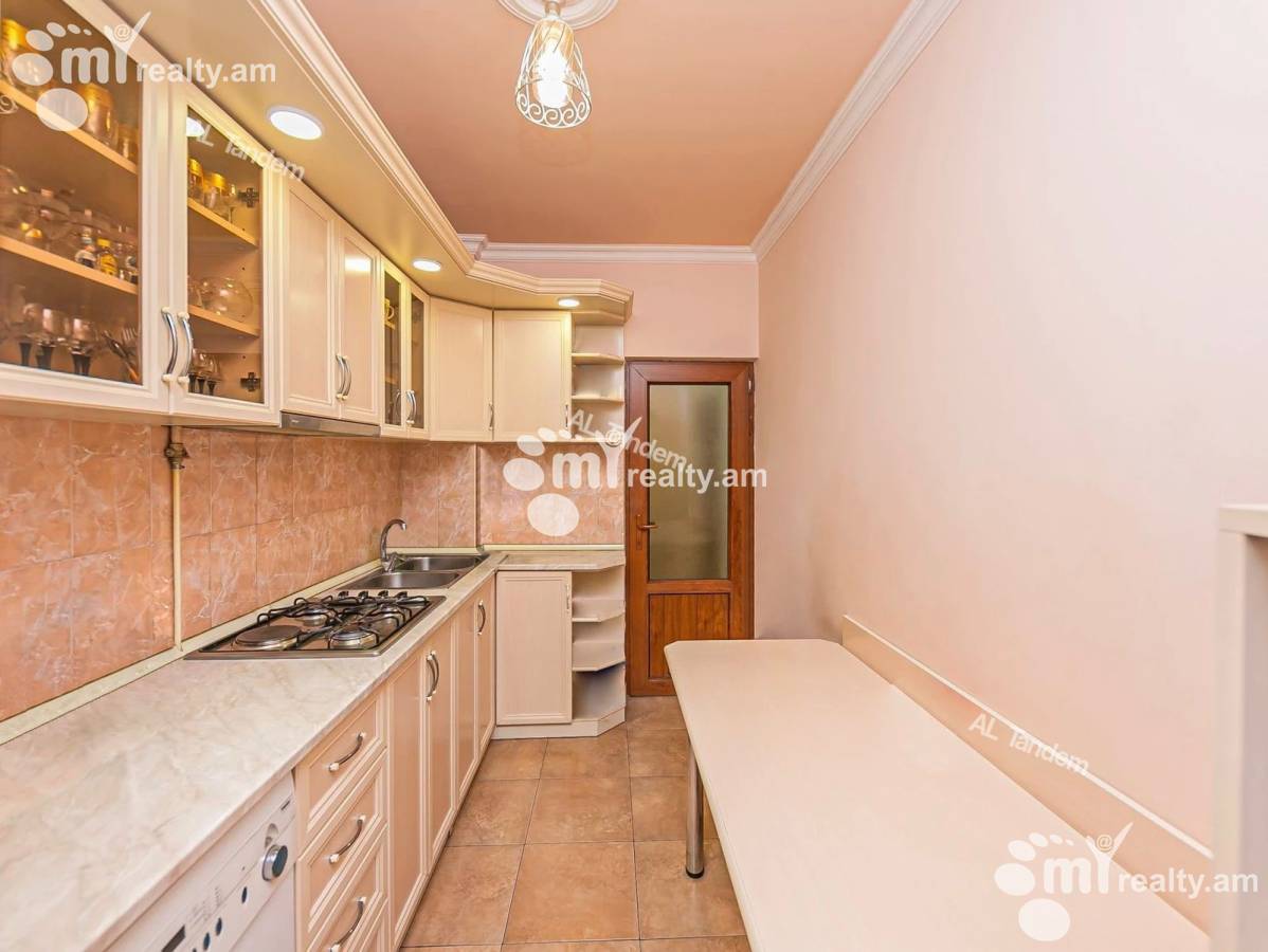 4 սենյականոց բնակարան  Մամիկոնյանց փող, Արաբկիր Երևան, 156896