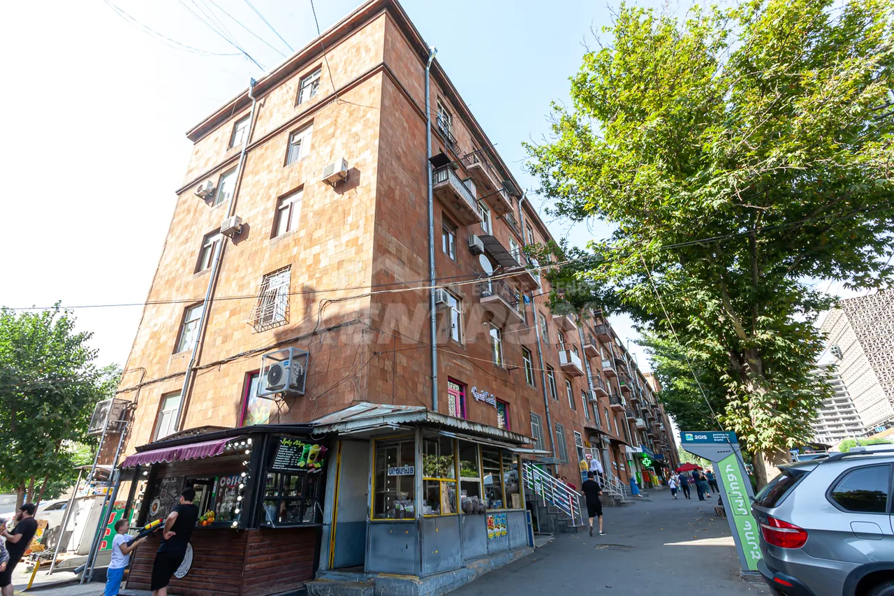 2 bedroom apartment for sale Azatutyan Ave, Arabkir Yerevan, 157237