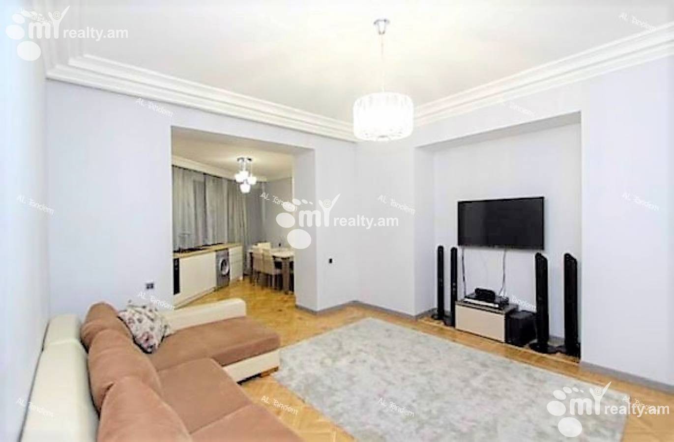 4 սենյականոց բնակարան  Սայաթ-Նովայի պող, Կենտրոն Երևան, 125082