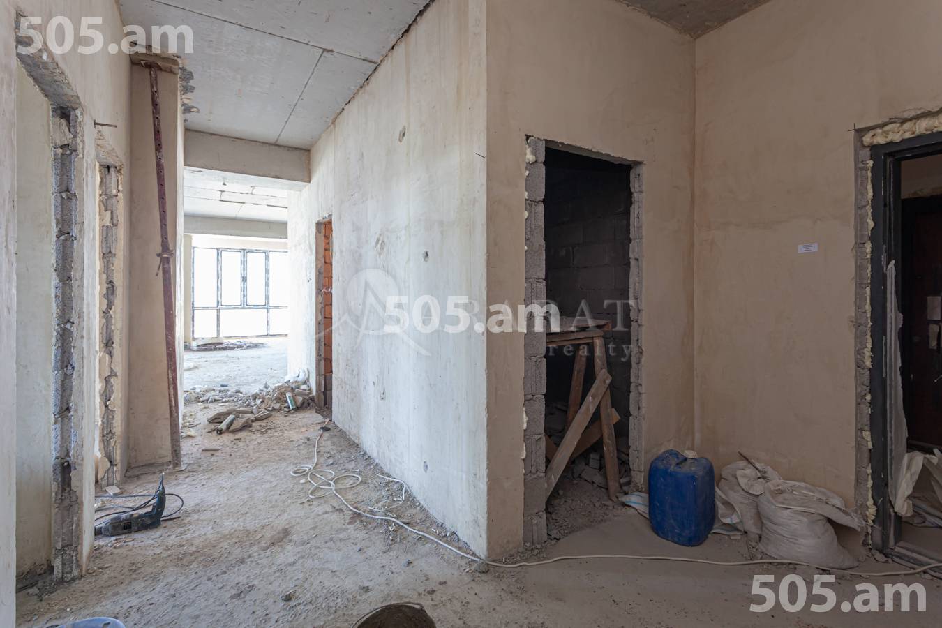 Купить 3 комнатную квартиру Гогол ул., Канакер-Зейтун Ереван, 155762