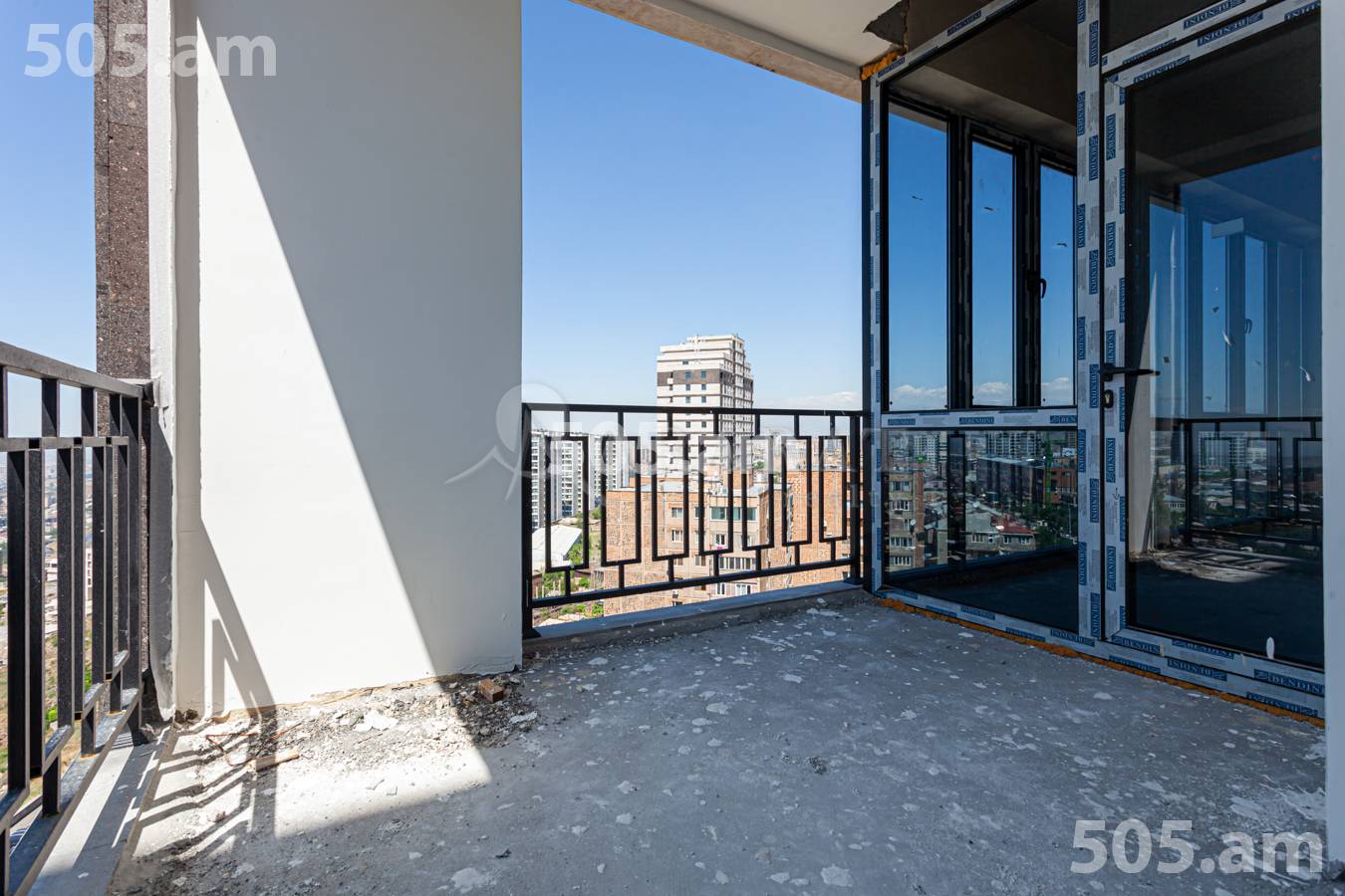 Купить 3 комнатную квартиру Гогол ул., Канакер-Зейтун Ереван, 155762