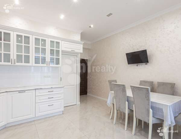 arandznatun-vardzakalutyun-Yerevan-Nor-Norq