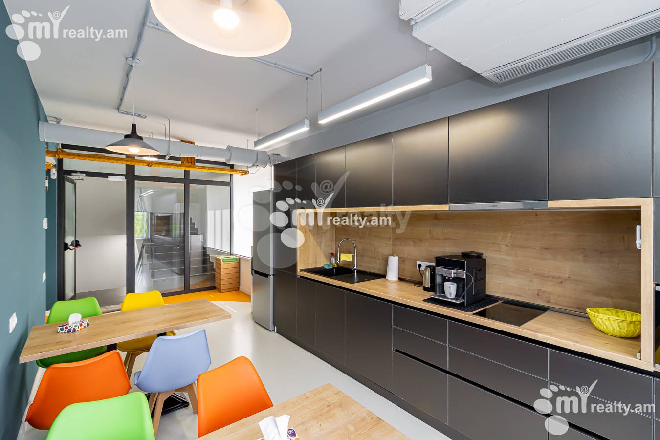 Снять коммерческoе помещение З. Саркаваг ул., Канакер-Зейтун Ереван, 148866