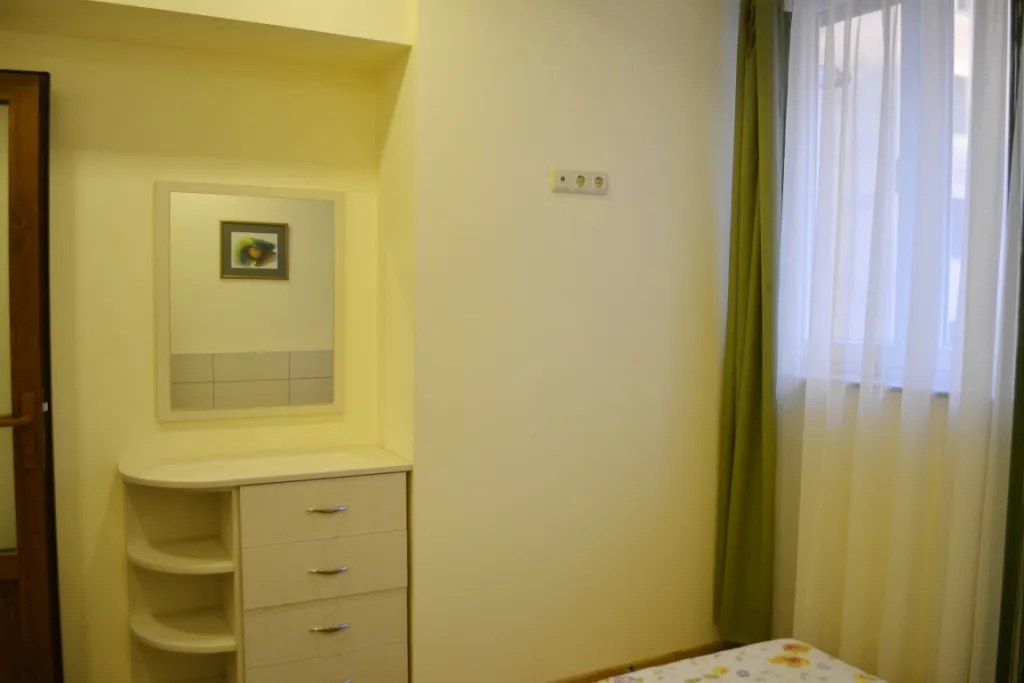 2 bedroom apartment for rent خیابان ساریان, مرکز شهر ایروان, 157334