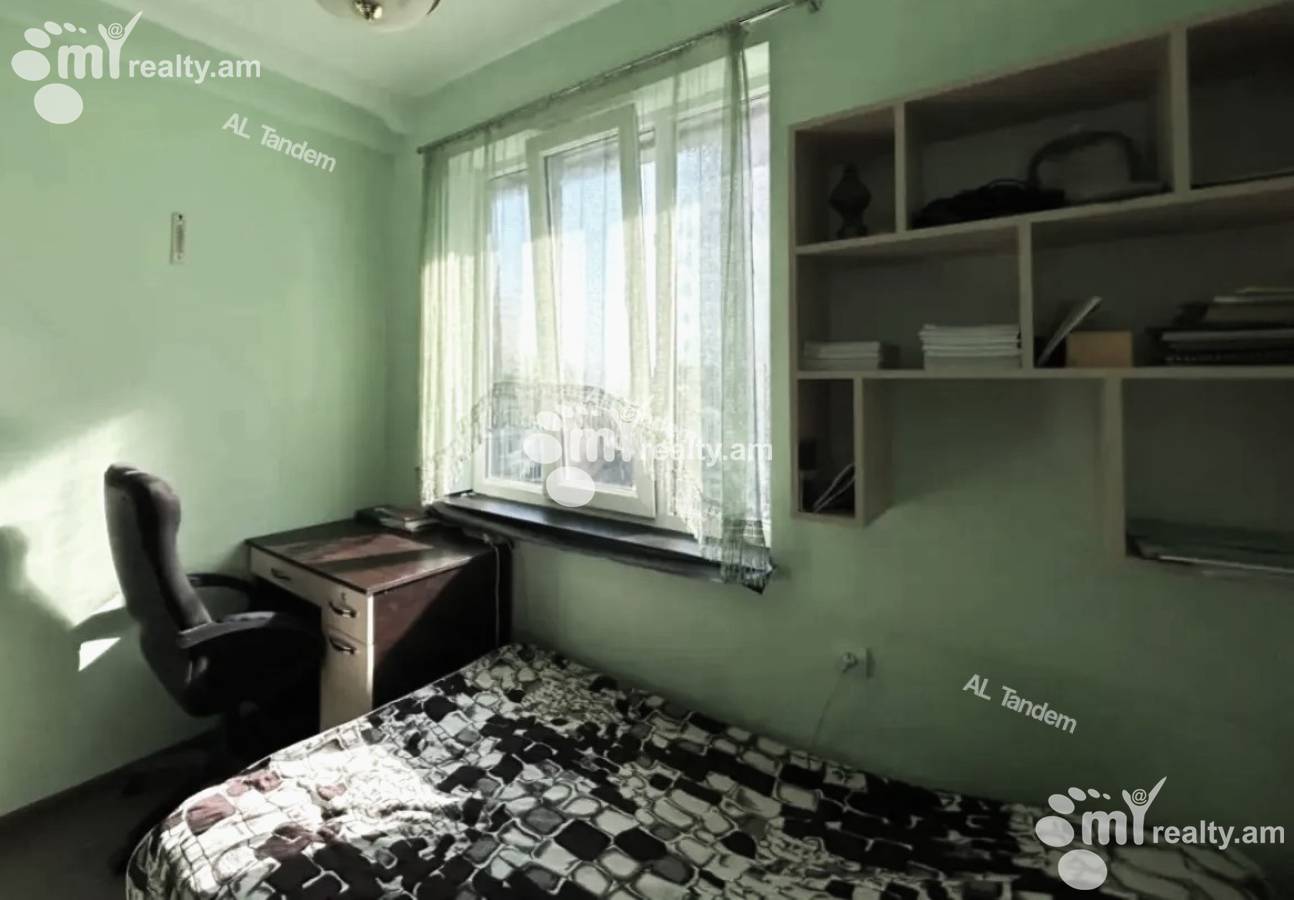 4 bedroom apartment for sale Hr.Kochar St, Arabkir Yerevan, 158127