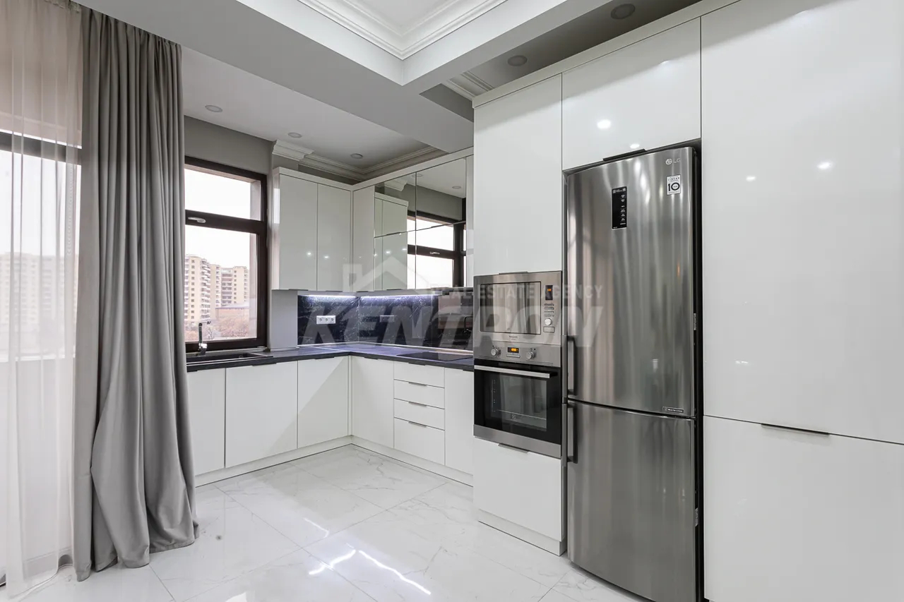 Снять 3 комнатную квартиру Г.Лусаворич ул, Центр Ереван, 159407