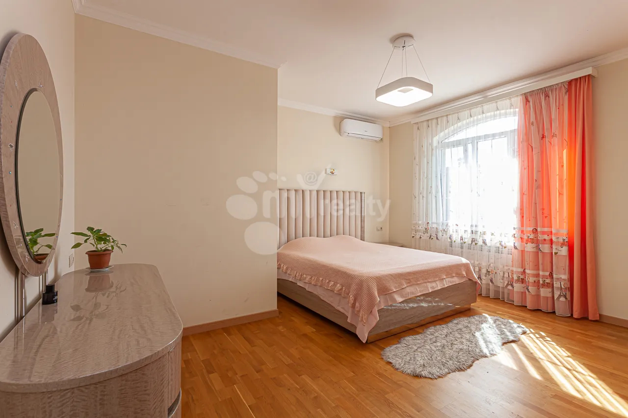 House for rent Hatis, Vahagni district Yerevan, 161721