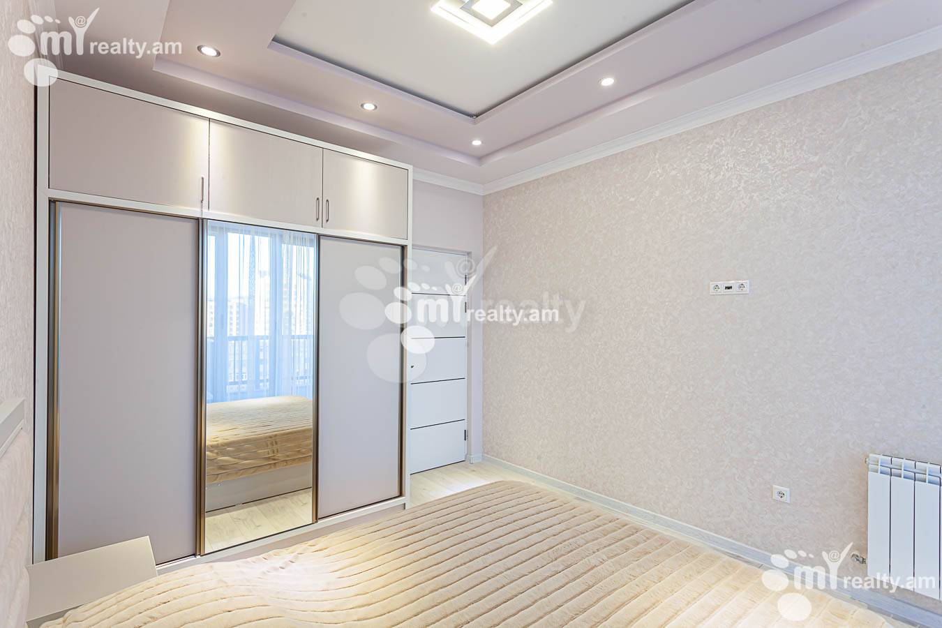 3 bedroom apartment for rent خیابان پارونیان, مرکز شهر ایروان, 153194