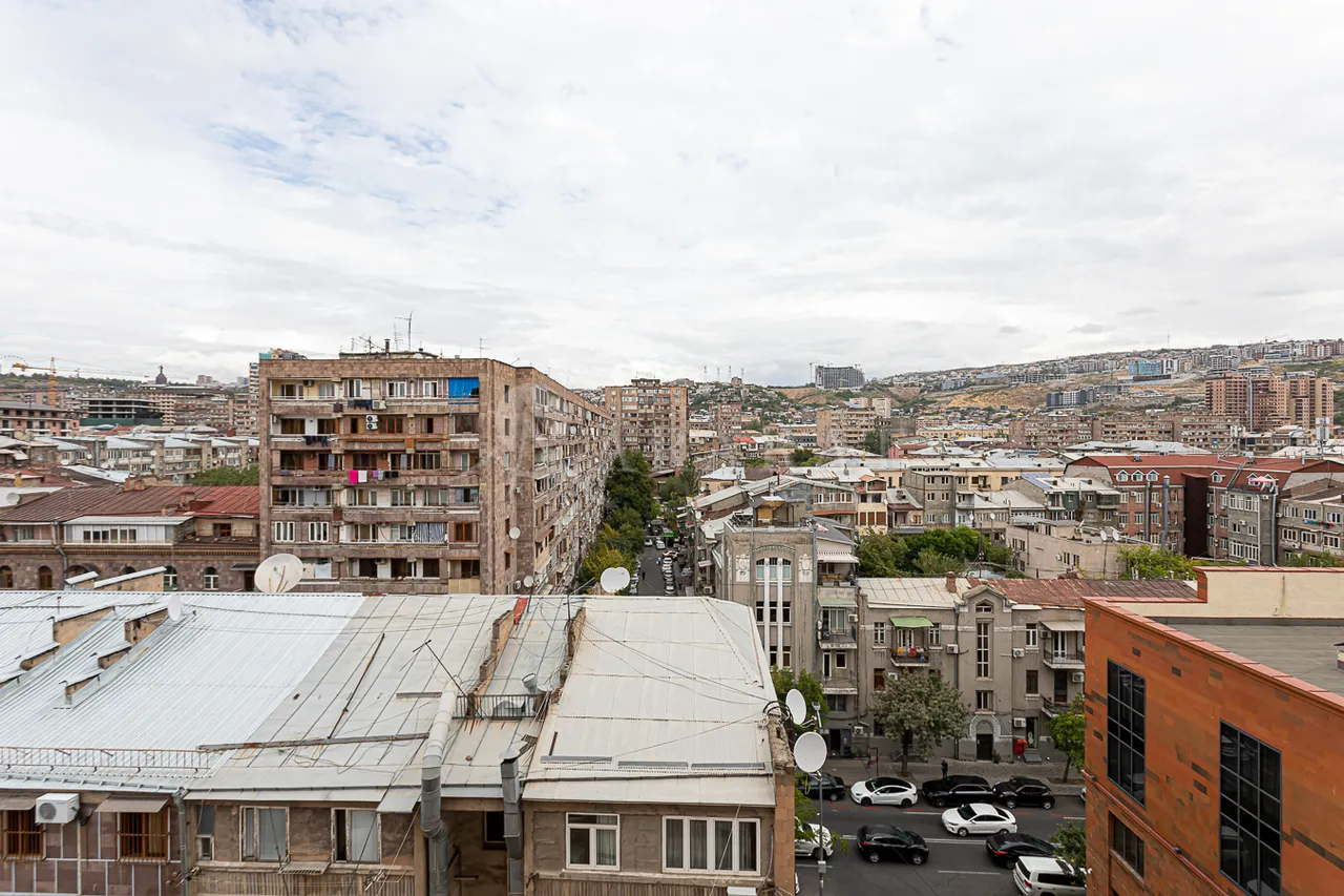 4 սենյականոց բնակարան  Վարդանանց փող, Կենտրոն Երևան, 157557