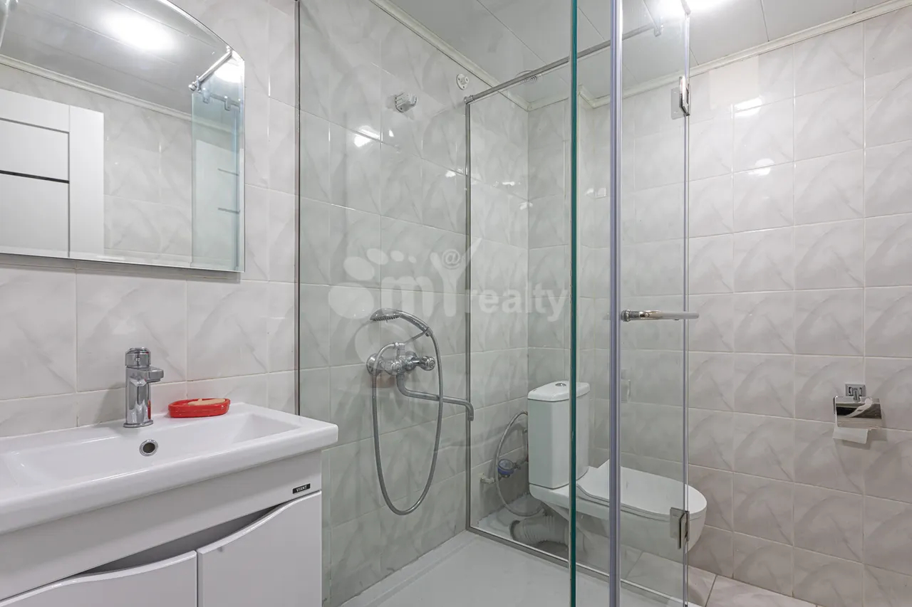 3 bedroom apartment for sale Mashtots Ave, Center Yerevan, 157756