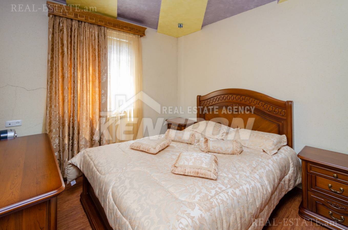 House for sale Gogol St, Kanaqer-Zeytun Yerevan, 136595