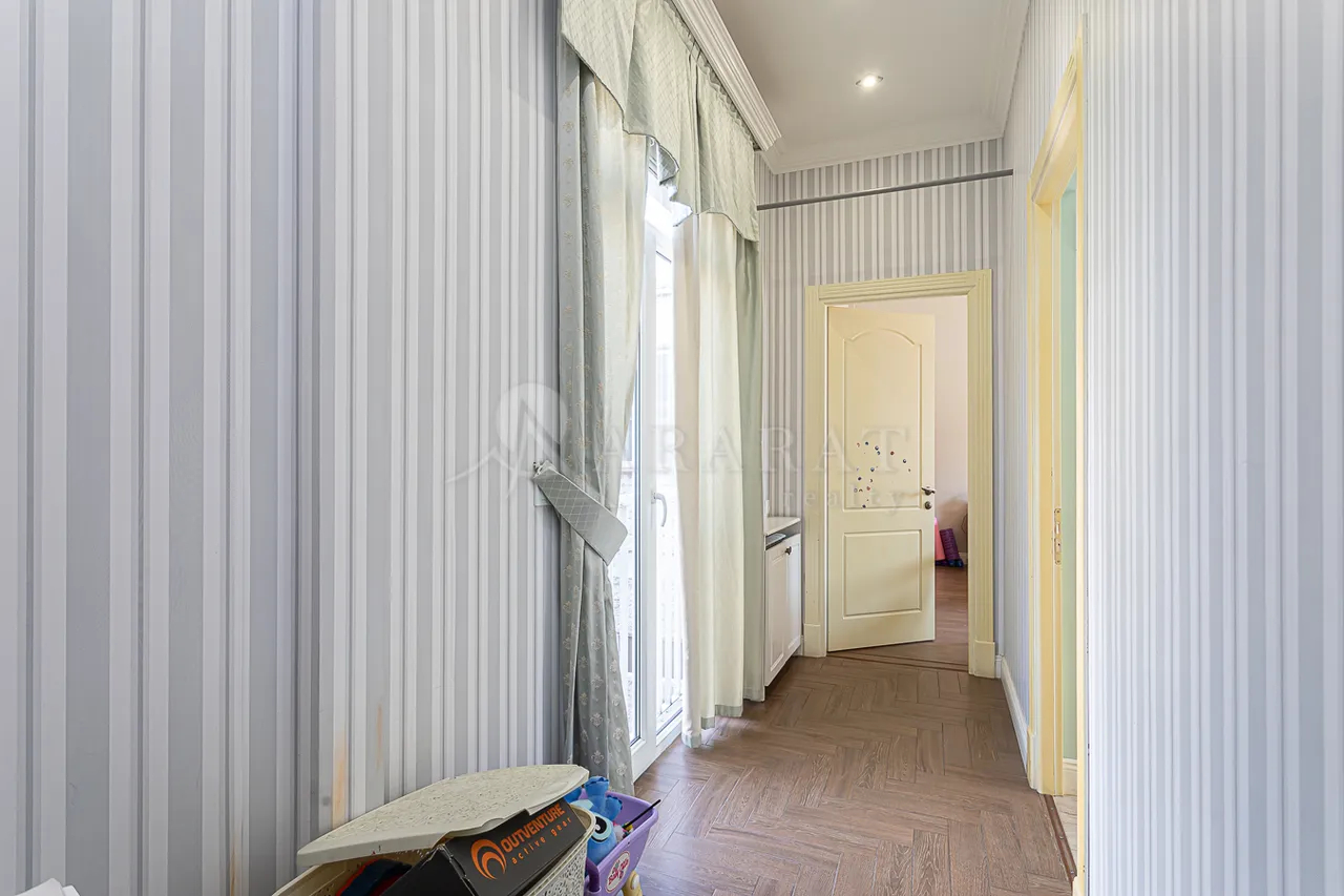 4 bedroom apartment for rent Pushkin St, Center Yerevan, 158794