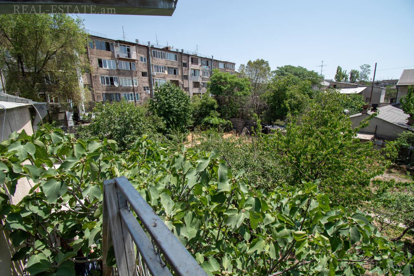 House for sale خیابان اِرزنکیان, عربگیر ایروان, 131697