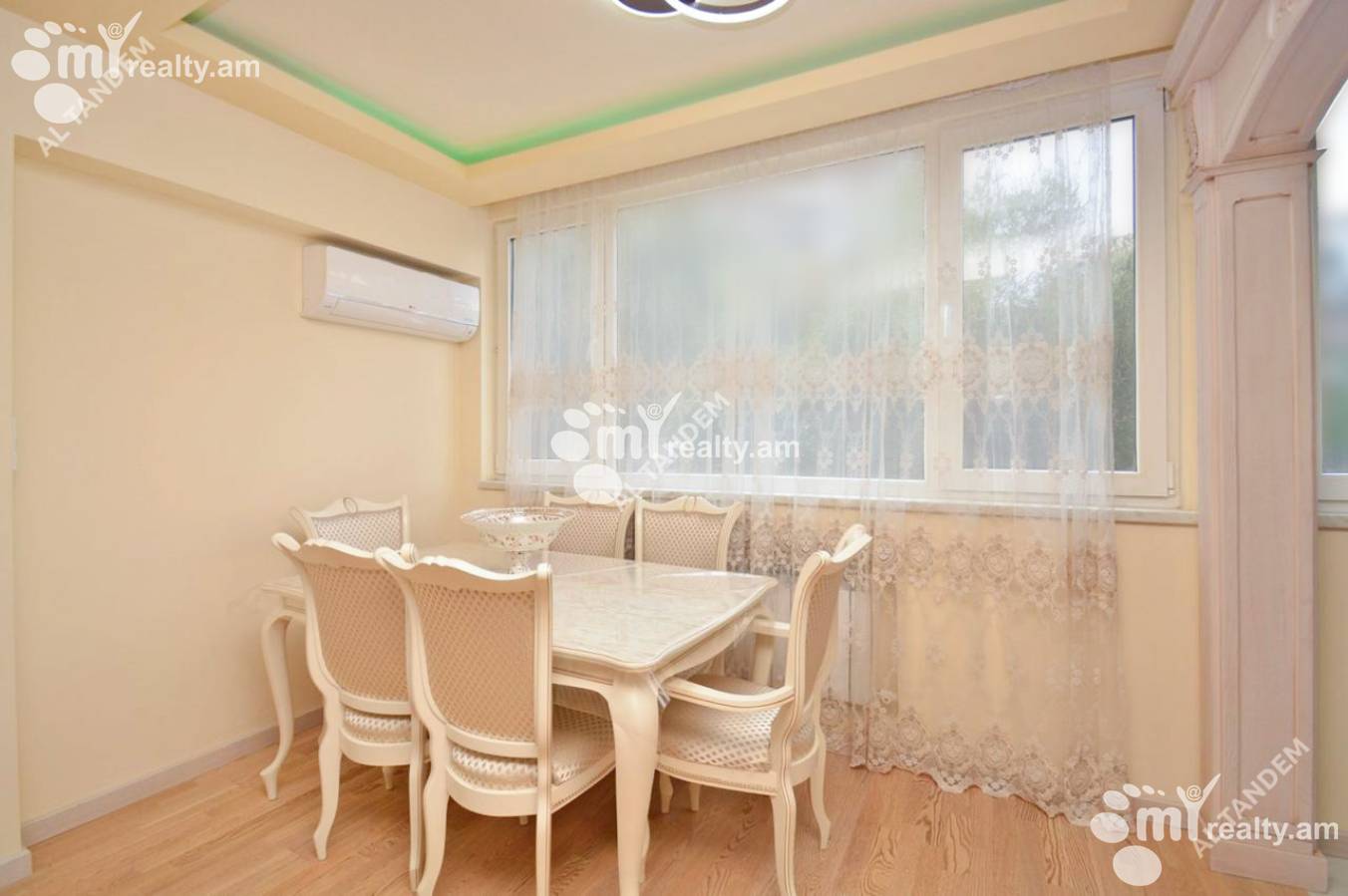 3 սենյականոց բնակարան վարձով Մոսկովյան փող, Կենտրոն Երևան, 160061