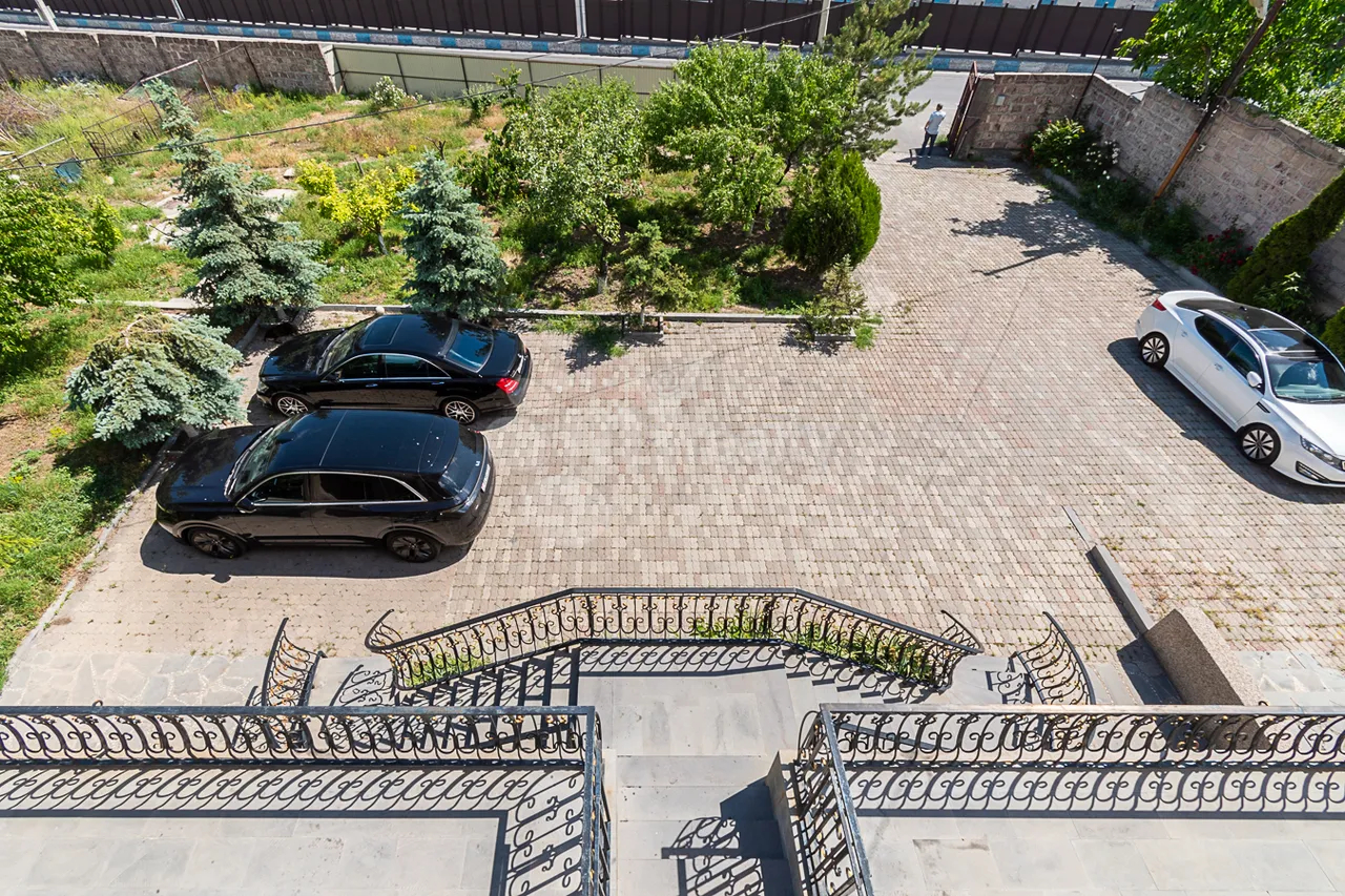 House for sale Melqumov St, Adjapnyak Yerevan, 160638