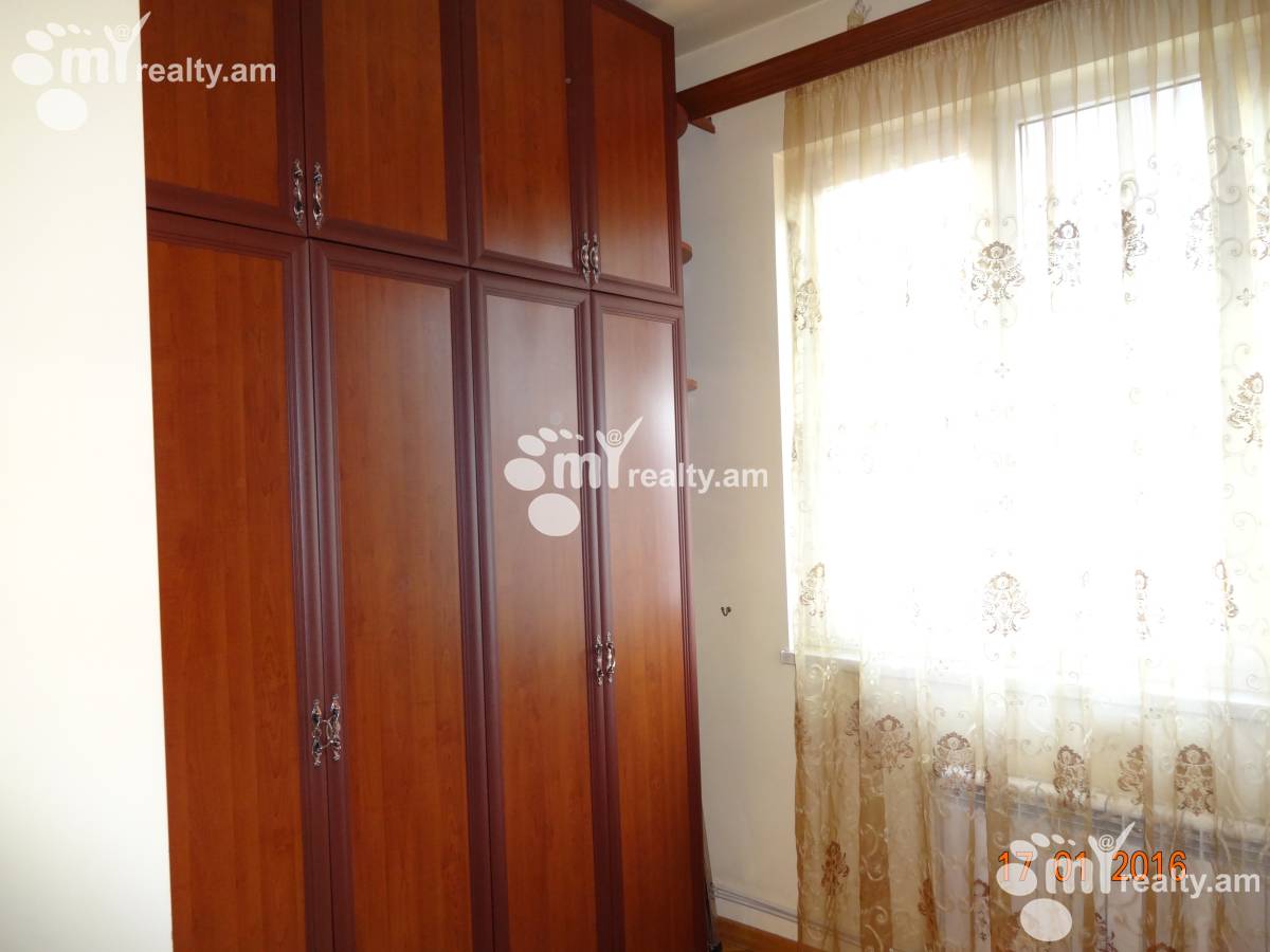 2 bedroom apartment for rent خیابان چارِنتس, مرکز شهر ایروان, 155182