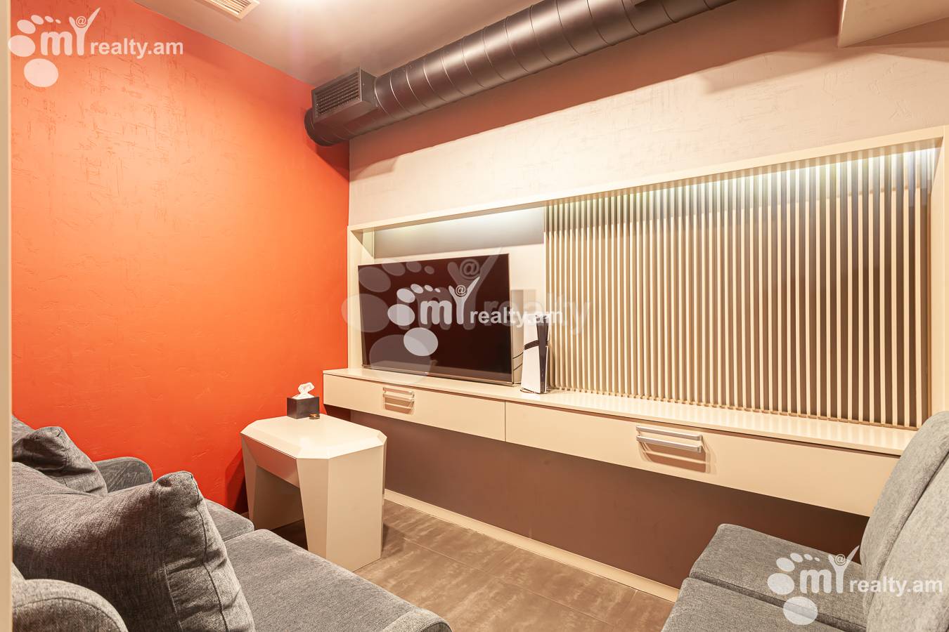 Կոմերցիոն տարածք  Չարենցի փող, Կենտրոն Երևան, 156915