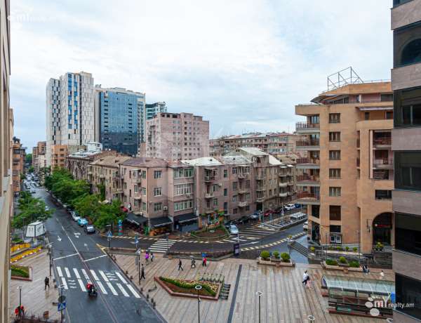 norakaruyc-bnakaran/5-senyakanoc/Northern+%28Hyusisayin%29++Ave/Center/Yerevan