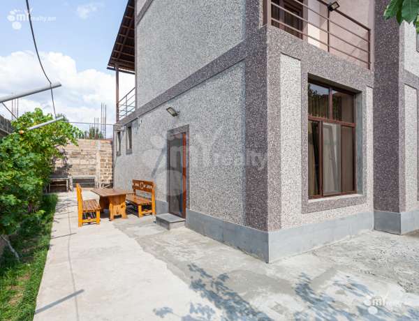 arandznatun-vacharq-Yerevan-Nor-Nork