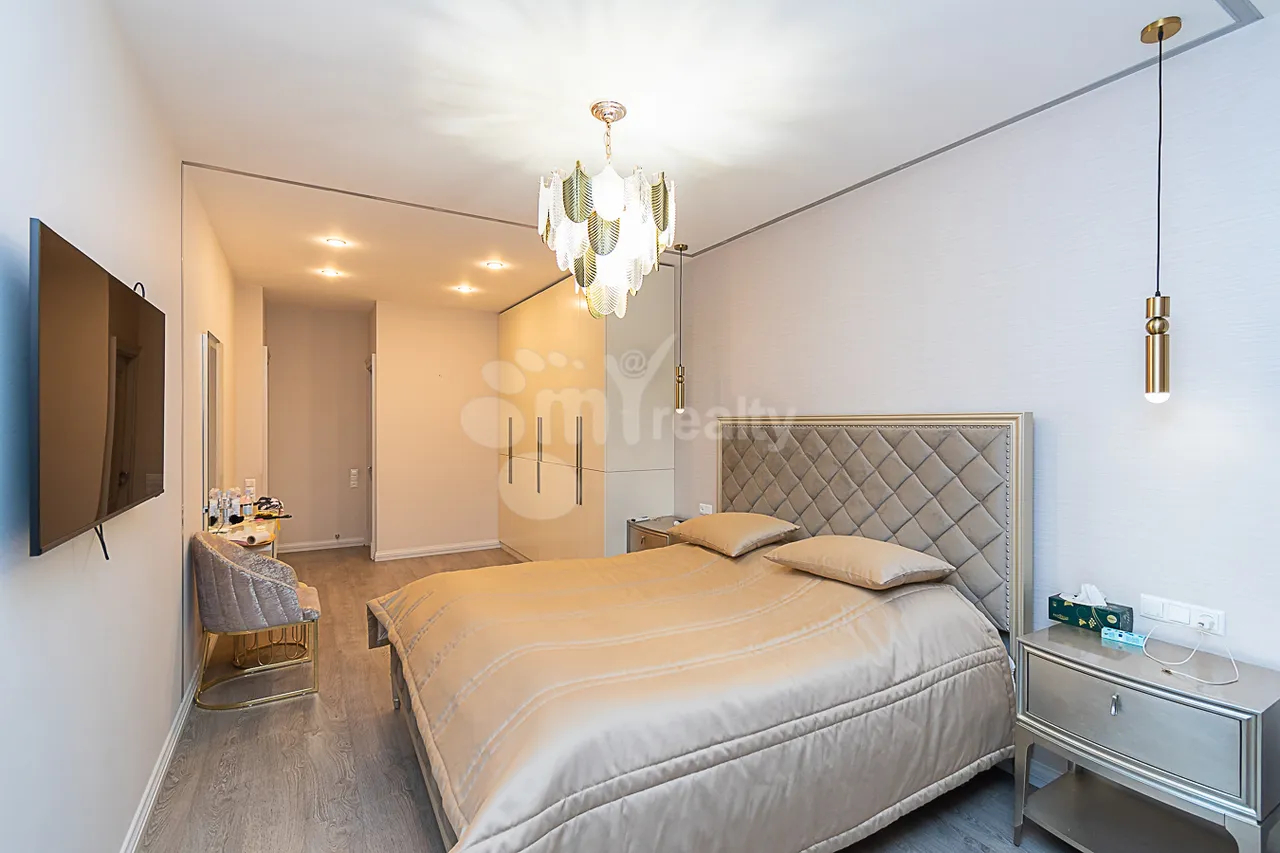 5 bedroom apartment for sale Tsitsernakaberd Highway, Center Yerevan, 161498