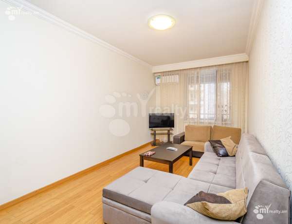 2-senyakanoc-bnakaran-vacharq-Yerevan-Center