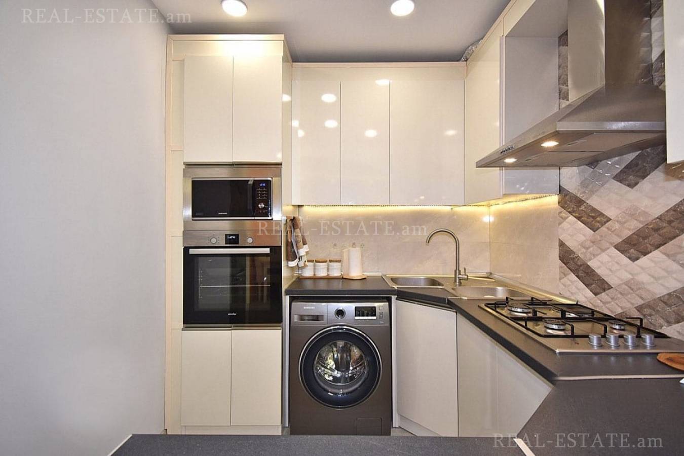 Купить 3 комнатную квартиру Давиташен 2 ой блок, Давташен Ереван, 129837