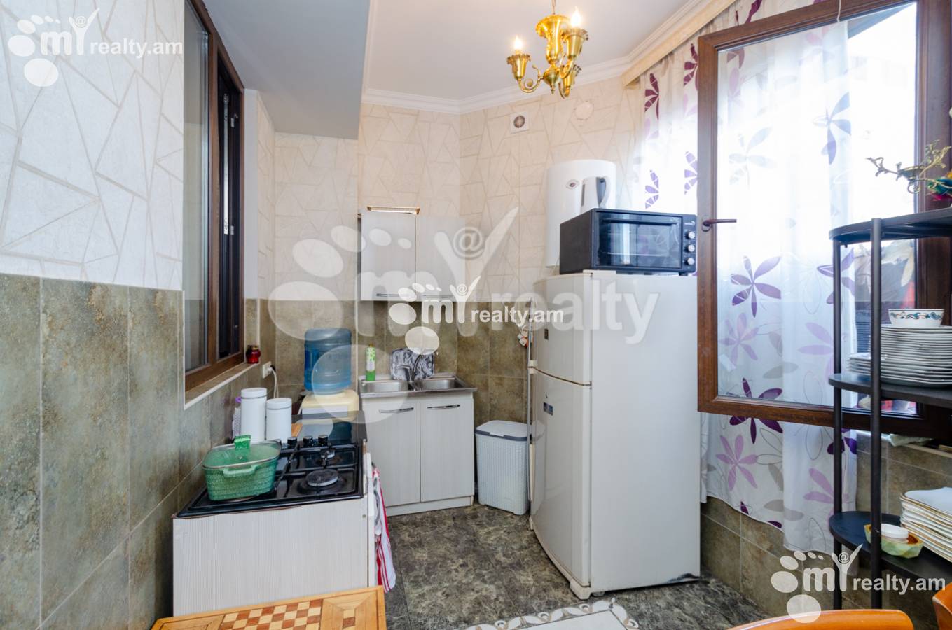 3 bedroom apartment for sale Charents St, Center Yerevan, 136763