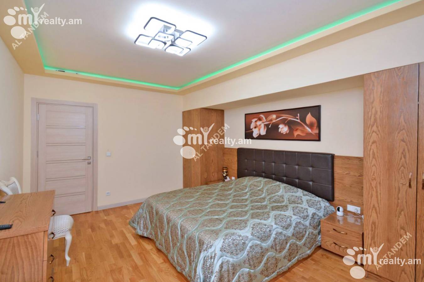 3 սենյականոց բնակարան վարձով Մոսկովյան փող, Կենտրոն Երևան, 160061