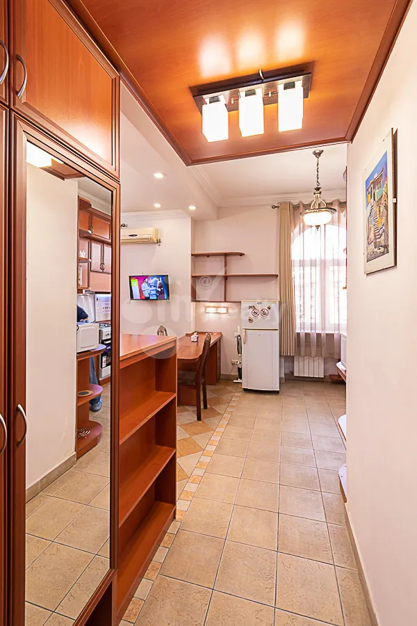 1 bedroom apartment for sale خیابان کوریون, مرکز شهر ایروان, 159843