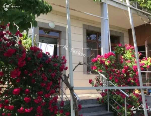 vardzov-norakaruyc-tun/Davit+Bek+St/Erebuni/Yerevan