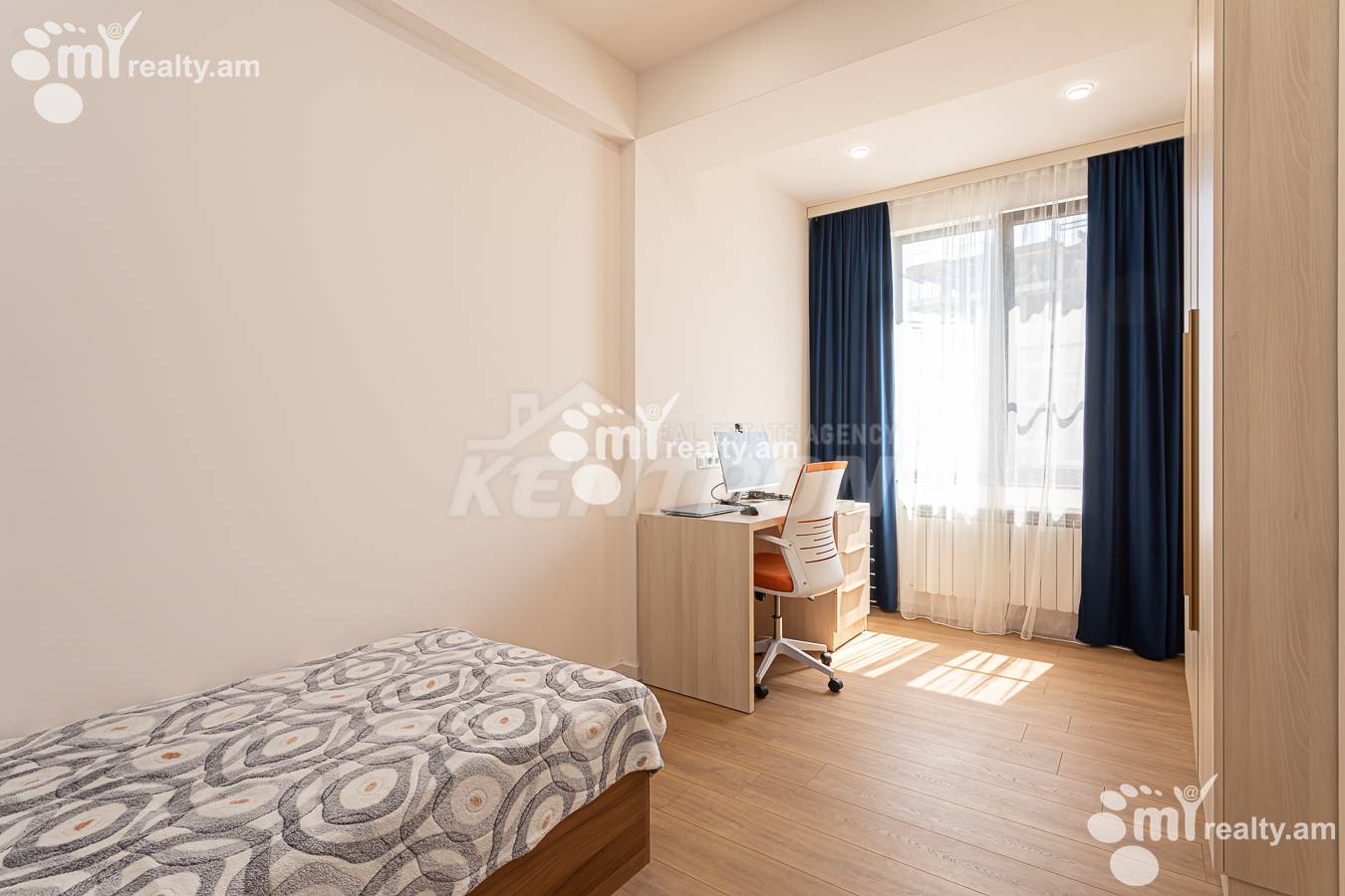 Купить 5 комнатную квартиру Адонц ул, Арабкир Ереван, 156522