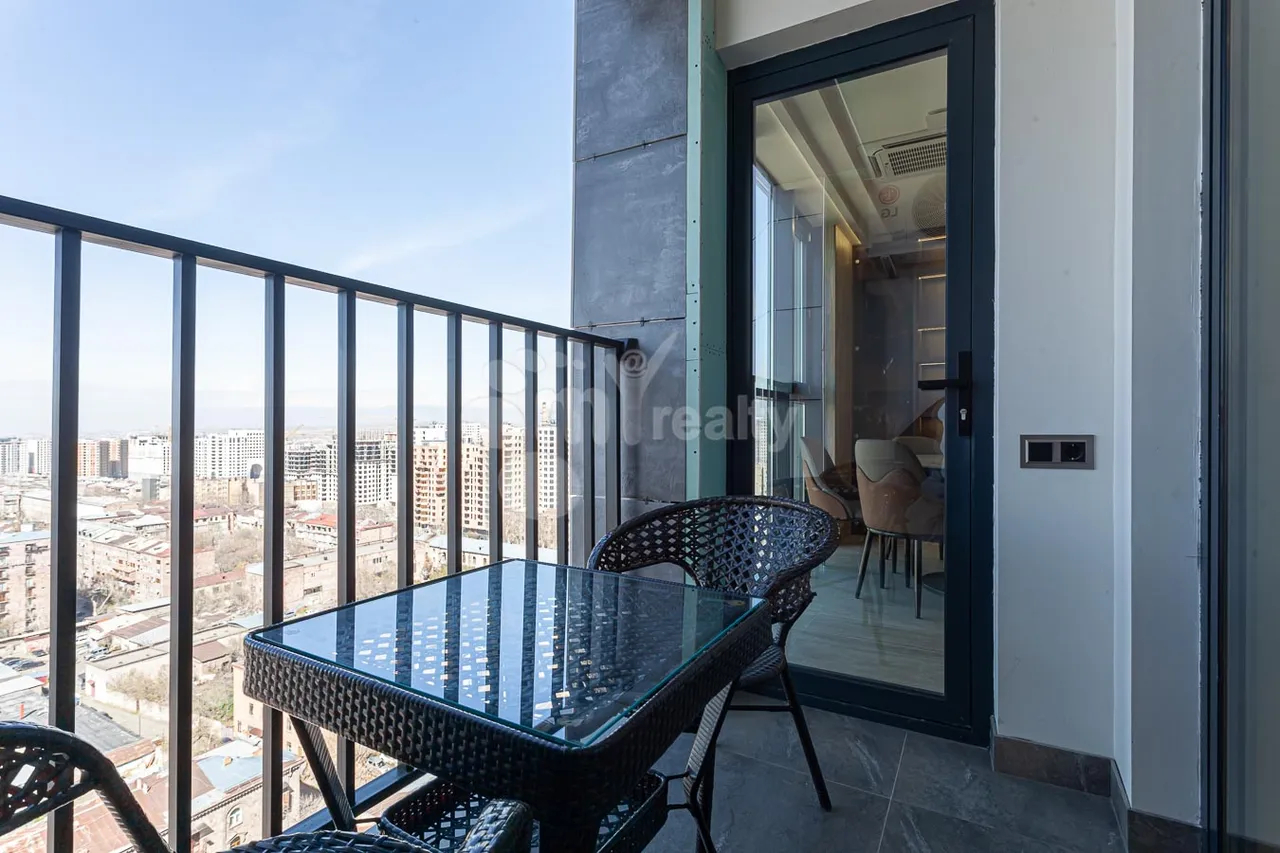 2 սենյականոց բնակարան  Կոմիտասի պող, Արաբկիր Երևան, 160001