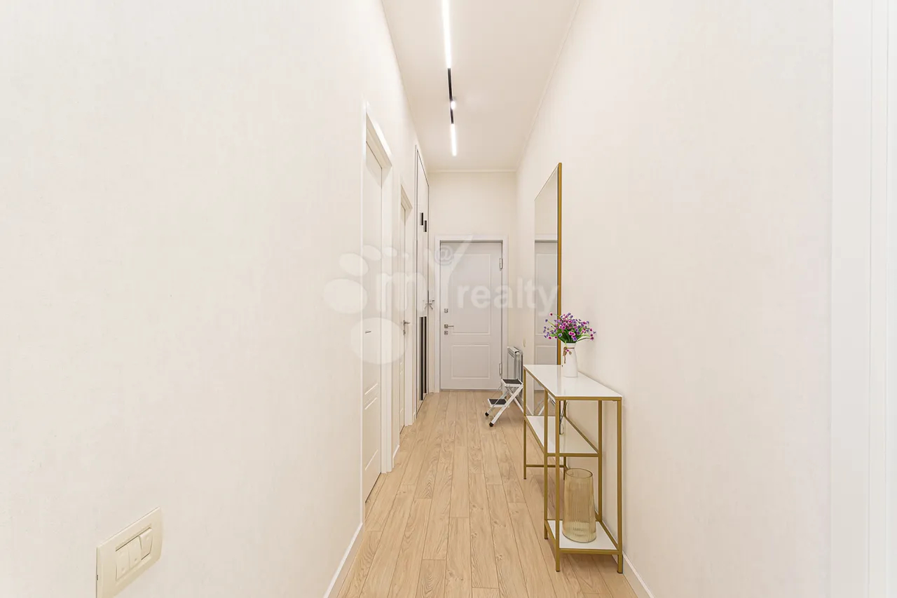 3 bedroom apartment for sale خیابان آرام, مرکز شهر ایروان, 159472