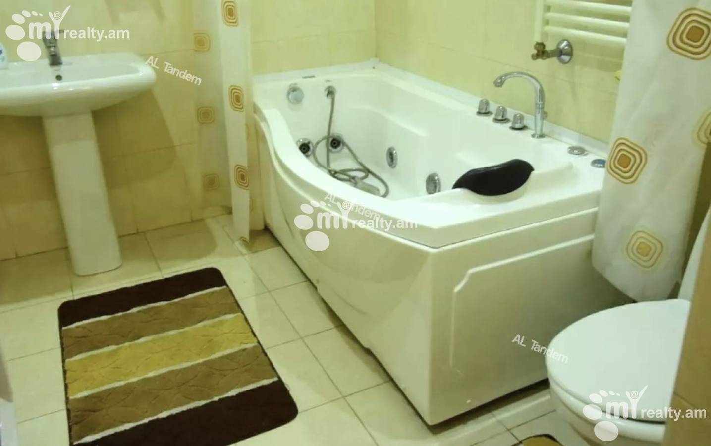 3 սենյականոց բնակարան վարձով Մաշտոցի պող, Կենտրոն Երևան, 151660