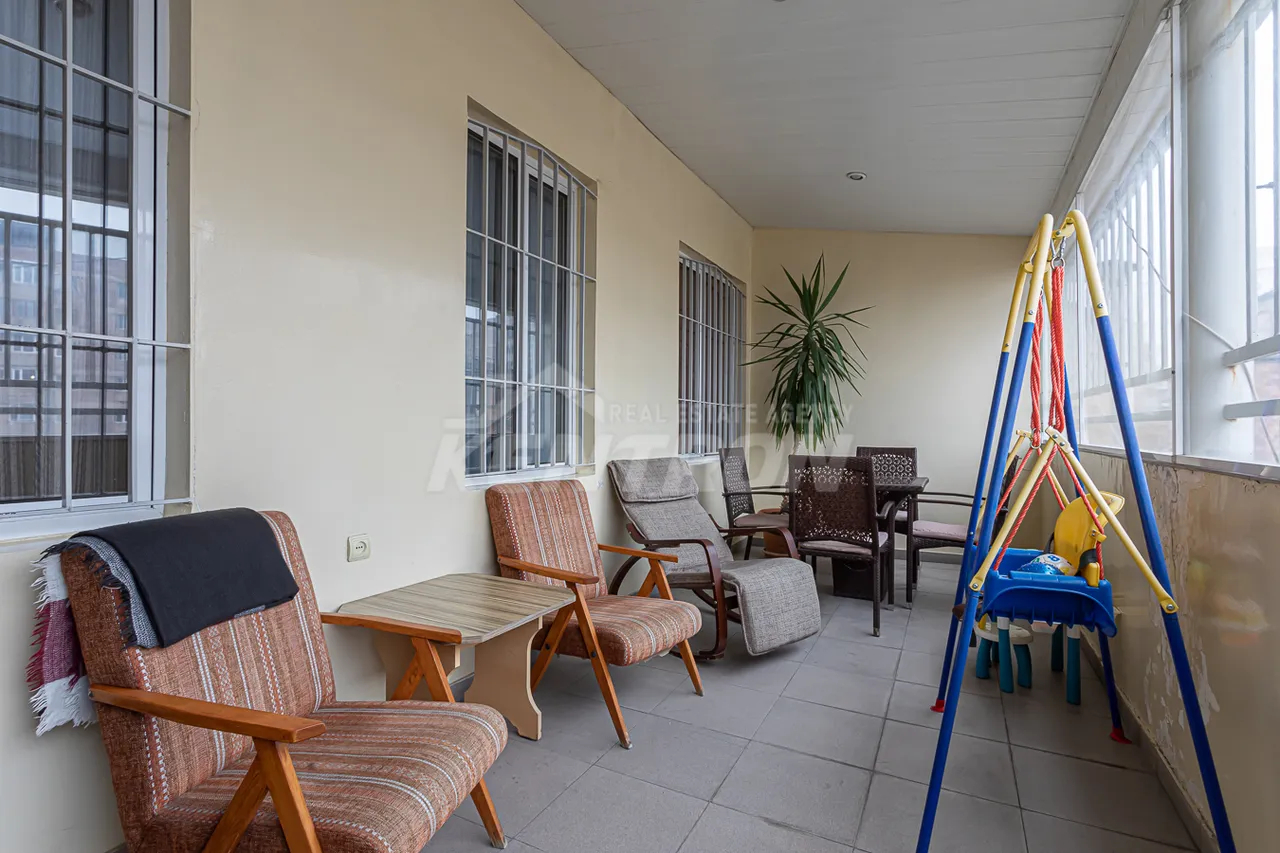 5 bedroom apartment for sale Hr.Kochar St, Arabkir Yerevan, 158247