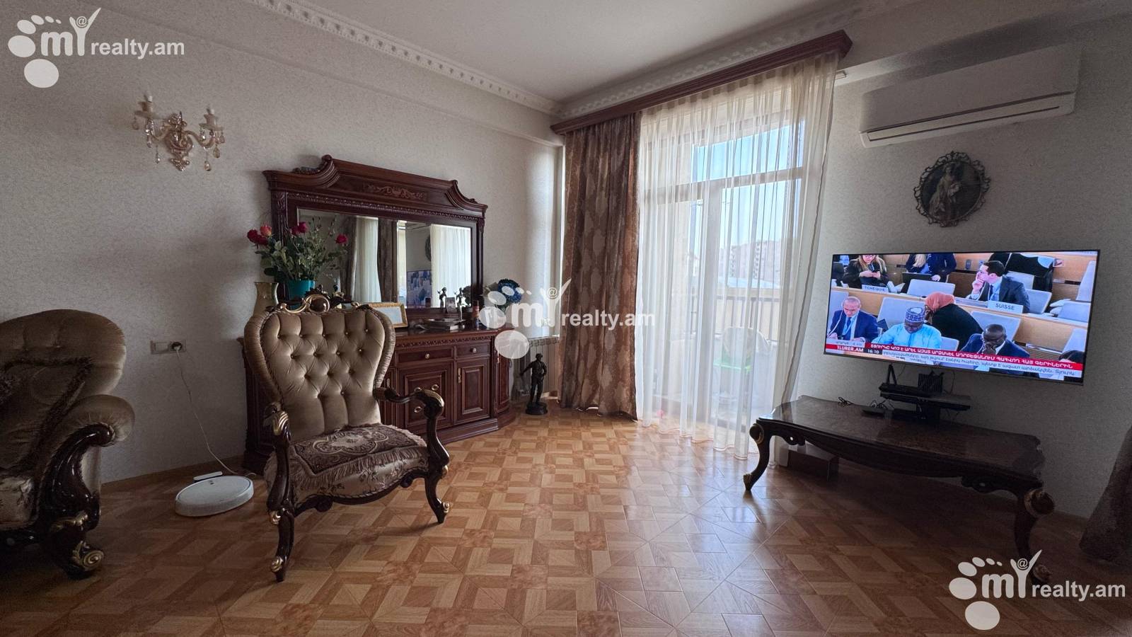 3 սենյականոց բնակարան  Վ.Վաղարշյան փող, Արաբկիր Երևան, 154975