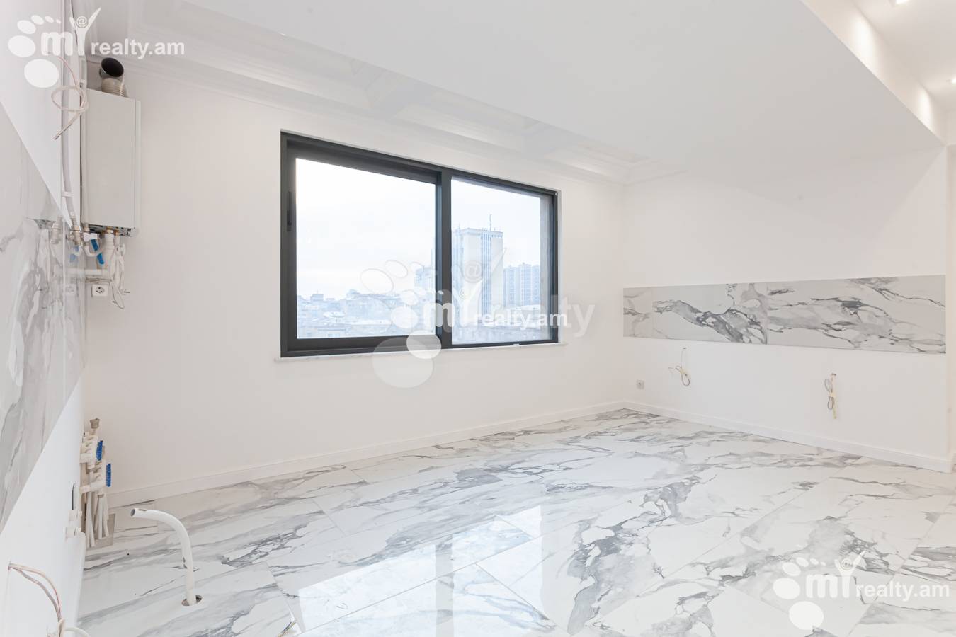 3 սենյականոց բնակարան  Պուշկինի փող, Կենտրոն Երևան, 154451