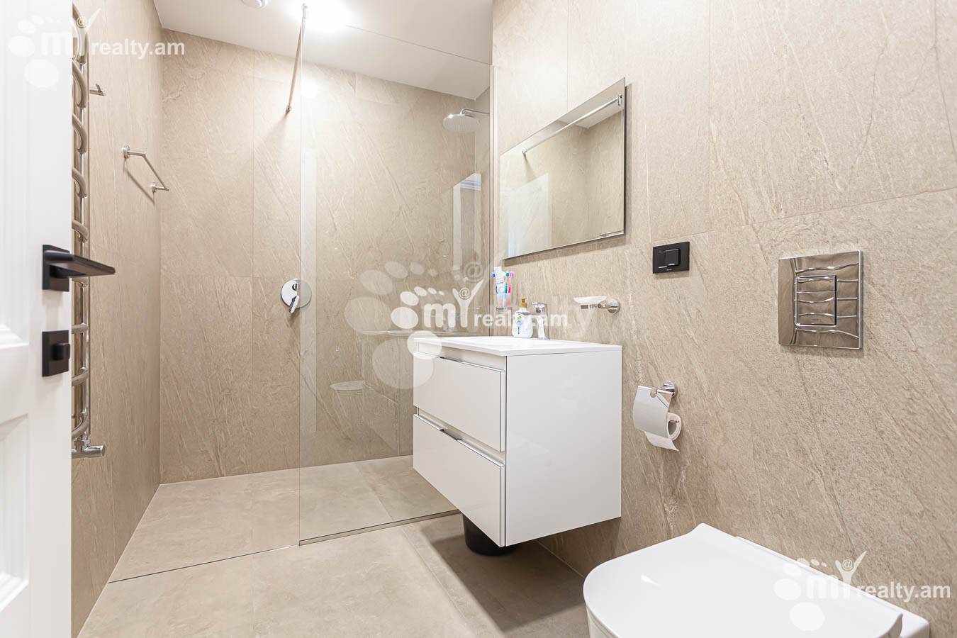 4 bedroom apartment for sale Rostom St, Center Yerevan, 153660