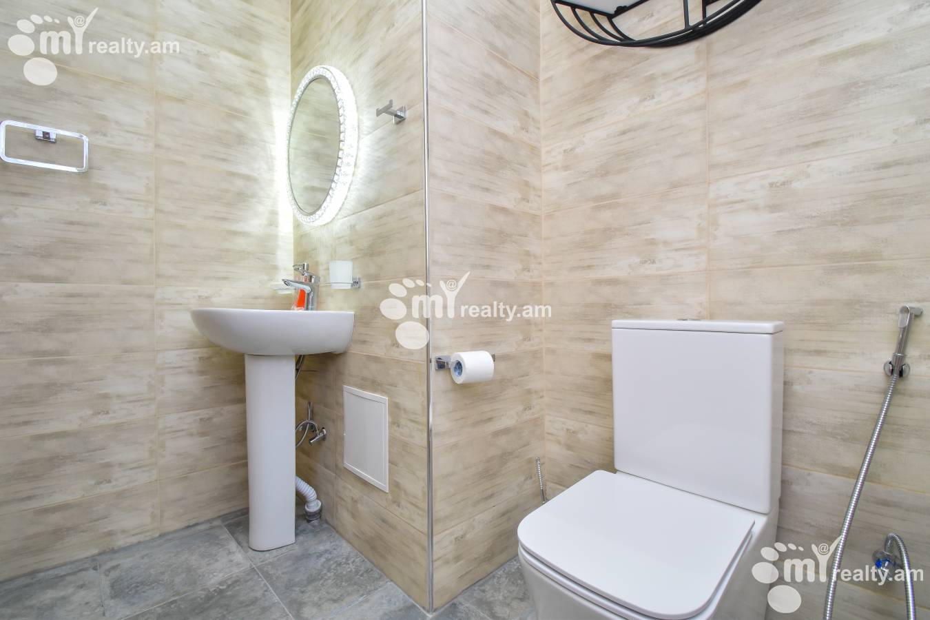 2 bedroom apartment for sale Baghramyan Ave (Kentron), Center Yerevan, 155193