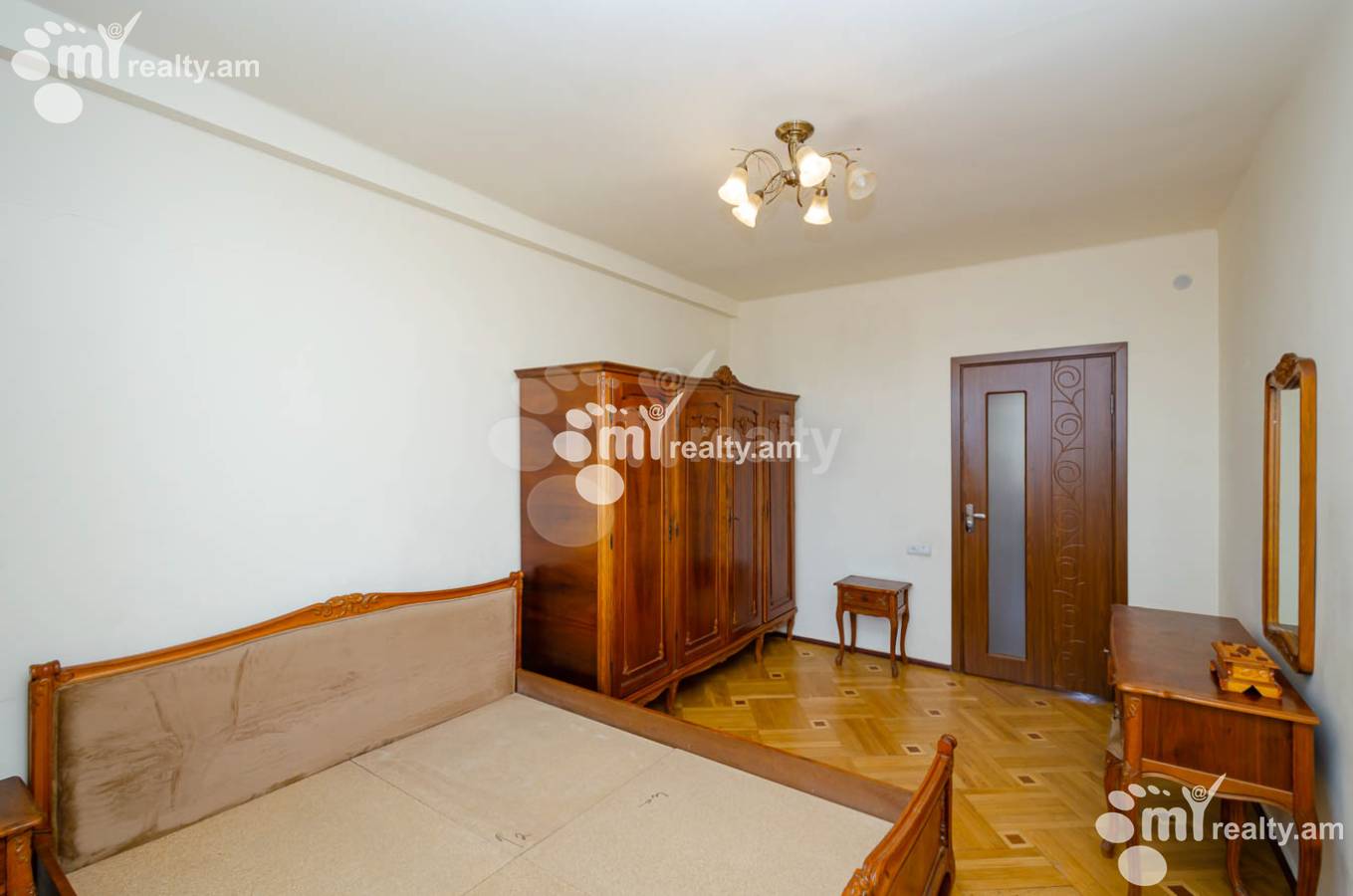 3 bedroom apartment for rent خیابان کوقباتسی, مرکز شهر ایروان, 151943